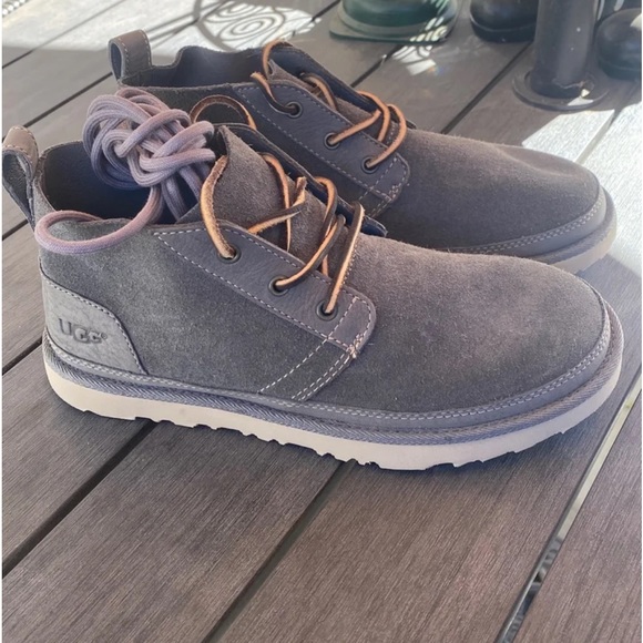 New UGG Neumel boots size 7 - Picture 5 of 7